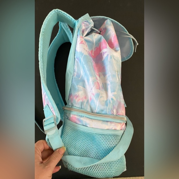 Tommy Bahama Kids 2-in-1 Tree Print Cooler Kids Backpack - Picture 11 of 12